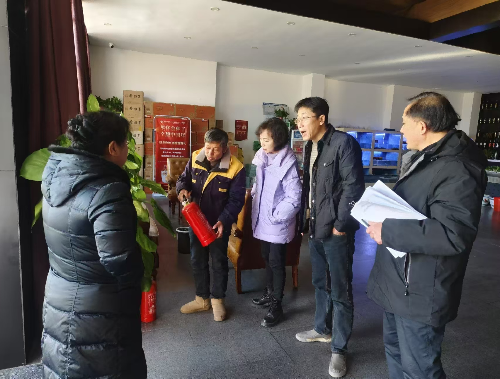 紧绷“清静弦”，，，，把好“年节关”——资产运营公司开展春节前清静生产大检查