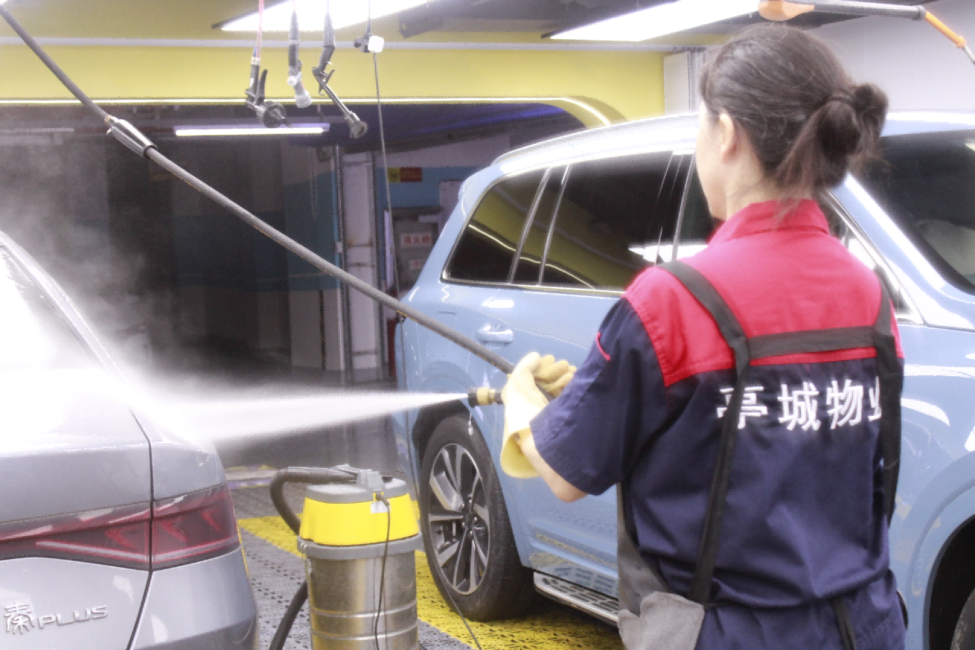 立异服务暖人心——糖果派对官网物业，，打造家门口的幸福生涯圈